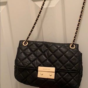 Micheal kors chain leather bag